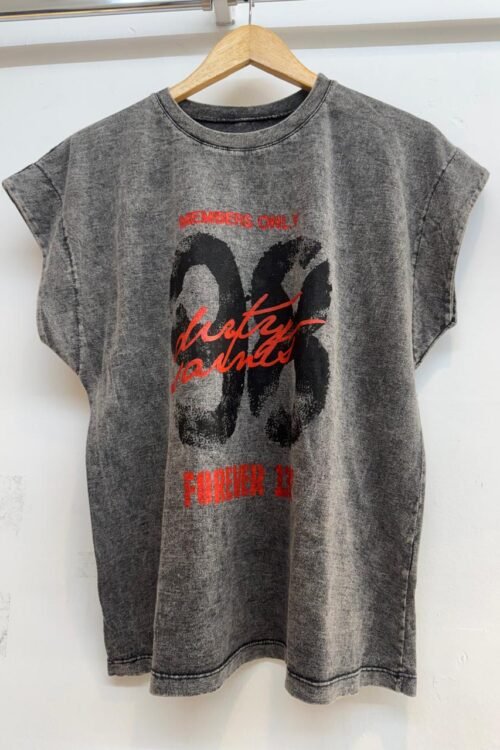 MUSCULOSA BOXY LARGA NEVADA